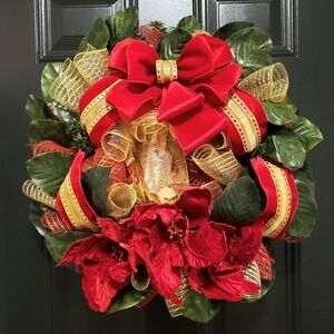 Classic Red and Gold Christmas Magnolia And Gem Door Wreath